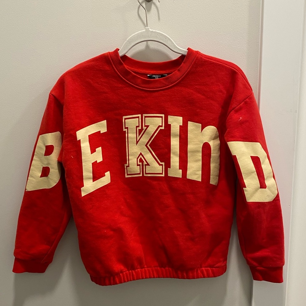 FOREVER 21 ‘BE KIND’ SWEATSHIRT